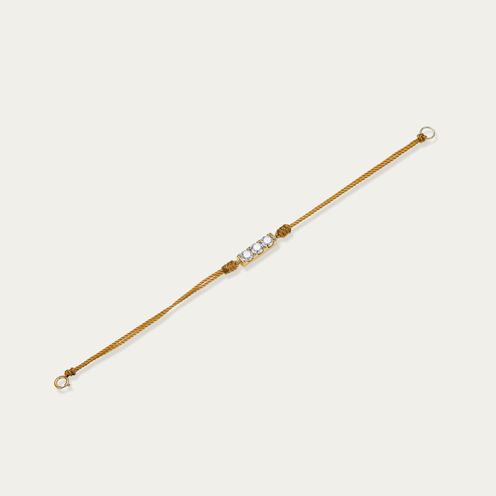 Round brilliant lab-grown diamond bracelet in 18k yellow gold — 0.95ct, D-F color, VS-VVS clarity, additional view
