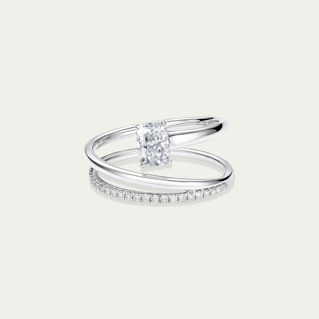 Radiant cut lab-grown diamond ring in 18k gold — 0.56ct, D-E color, VS-VVS clarity